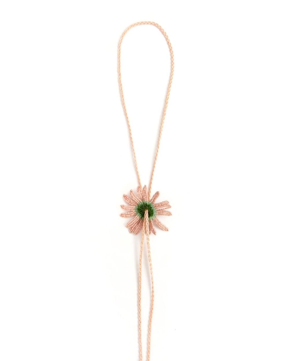 Collar flor sigilosa